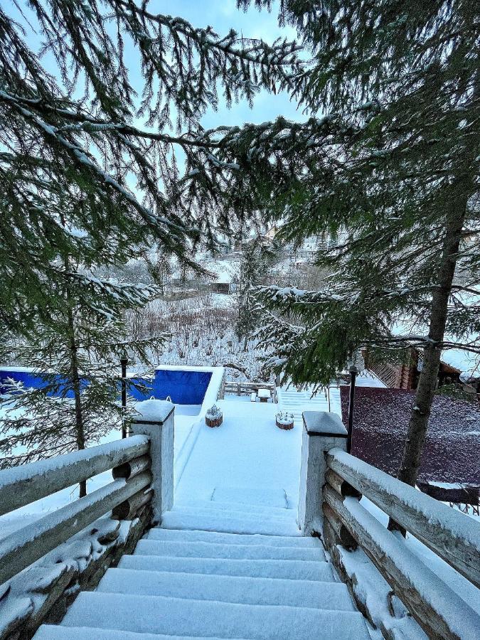 Aspen Hotel Slavske Bagian luar foto