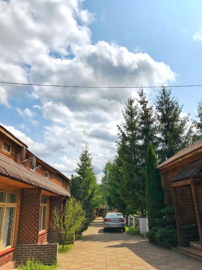 Aspen Hotel Slavske Bagian luar foto
