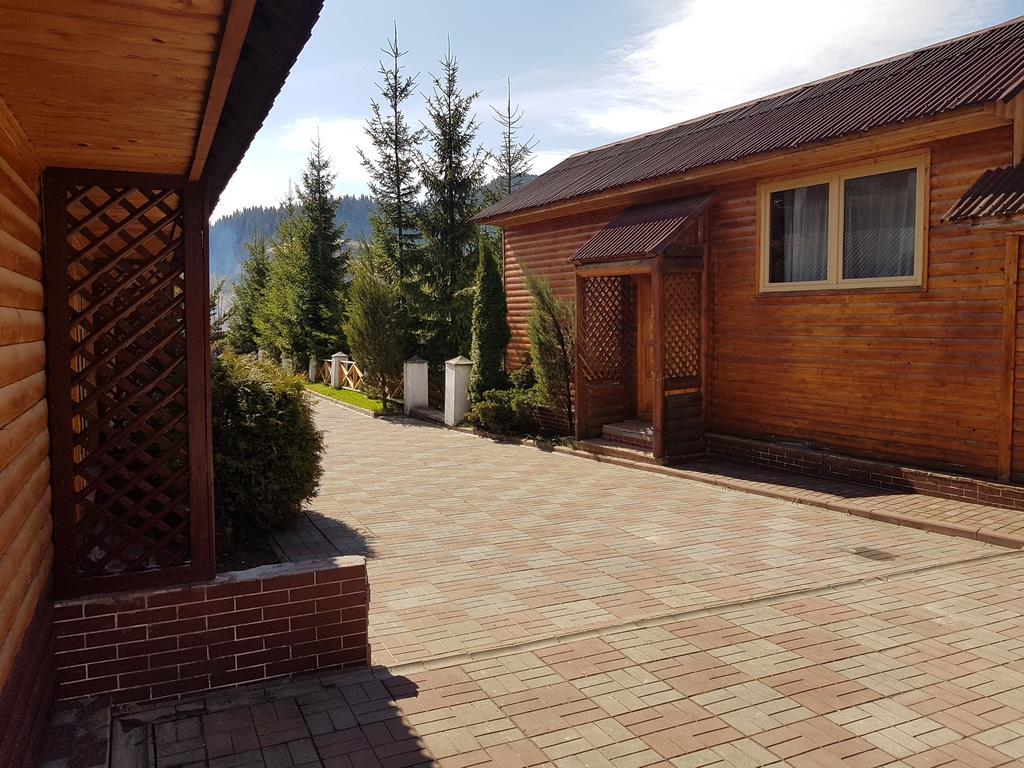 Aspen Hotel Slavske Bagian luar foto