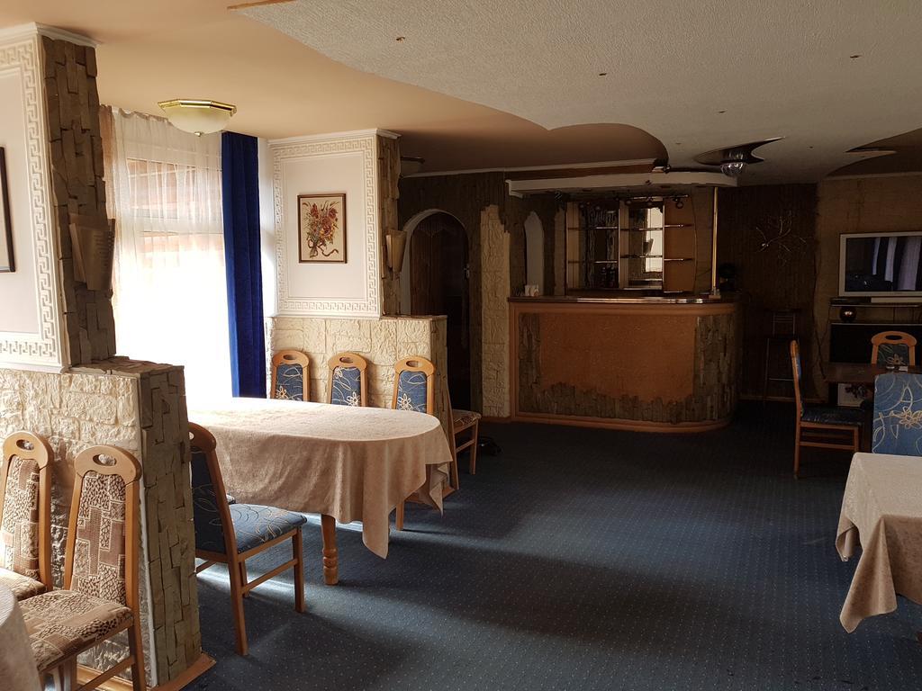 Aspen Hotel Slavske Bagian luar foto